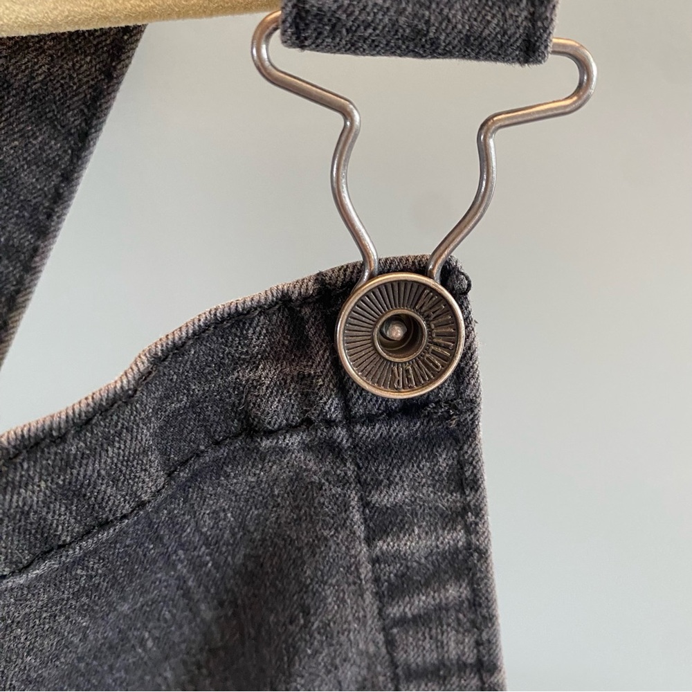 Wallflower Very Dark Gray Denim Overalls- SZ M - Picture 9 of 15